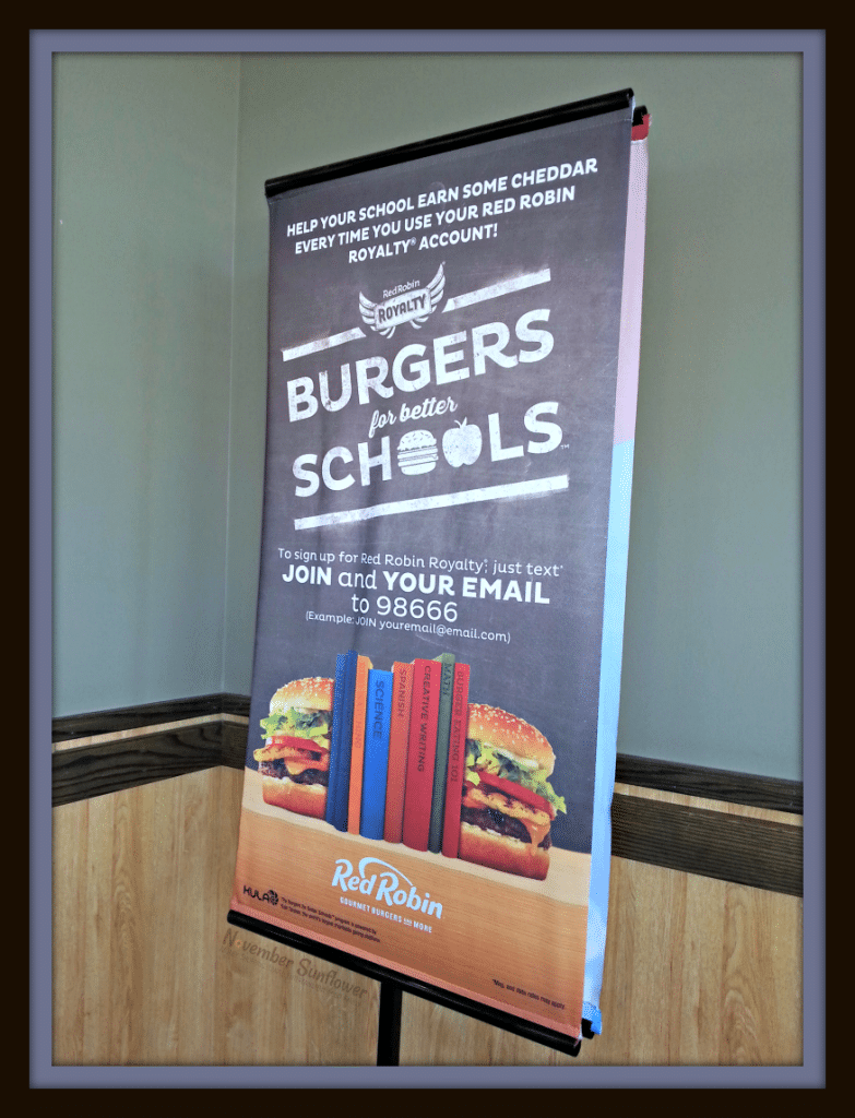 Burgers for better schools at Red Robin #redrobin #burgersforbetterschools #gourmetburgers #redrobin #restaurantreview