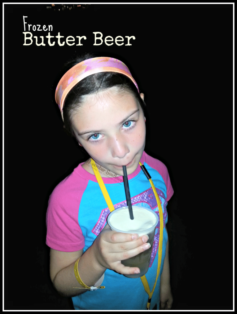 Frozen Butter Beer #HarryPotter #butterbeer #universalmoments #travelwithkids