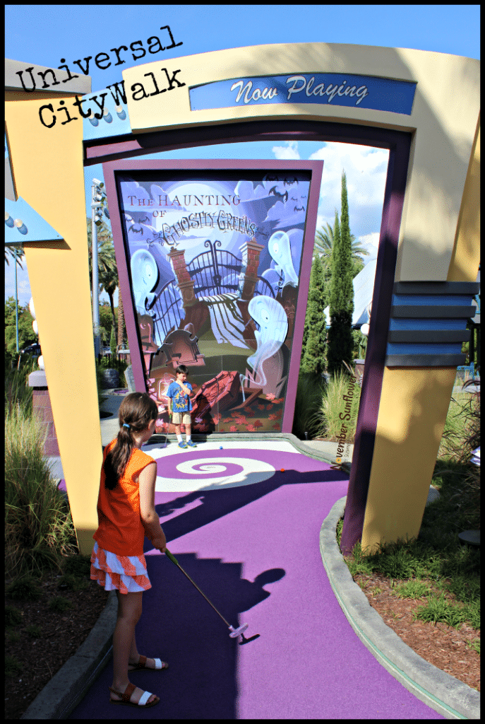 Universal CityWalk #minigolf #universalmoments #travelreview